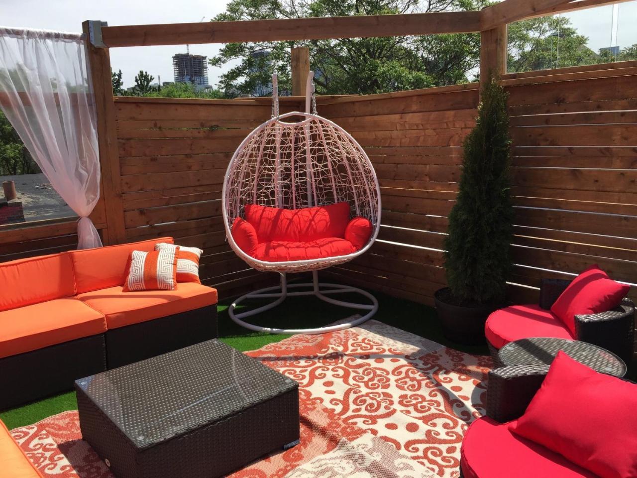 Two Peas Pod Hostel Торонто Екстер'єр фото