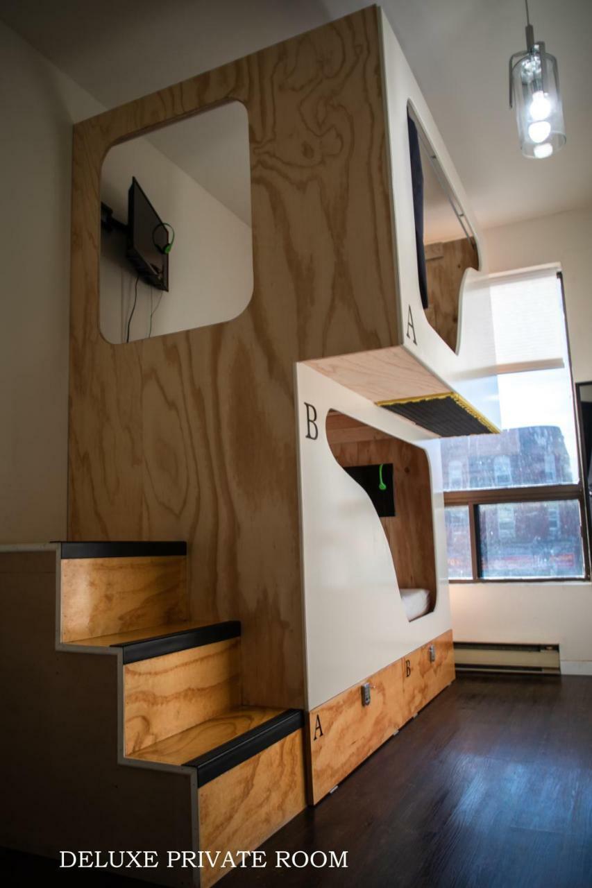 Two Peas Pod Hostel Торонто Екстер'єр фото