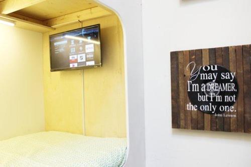 Two Peas Pod Hostel Торонто Екстер'єр фото
